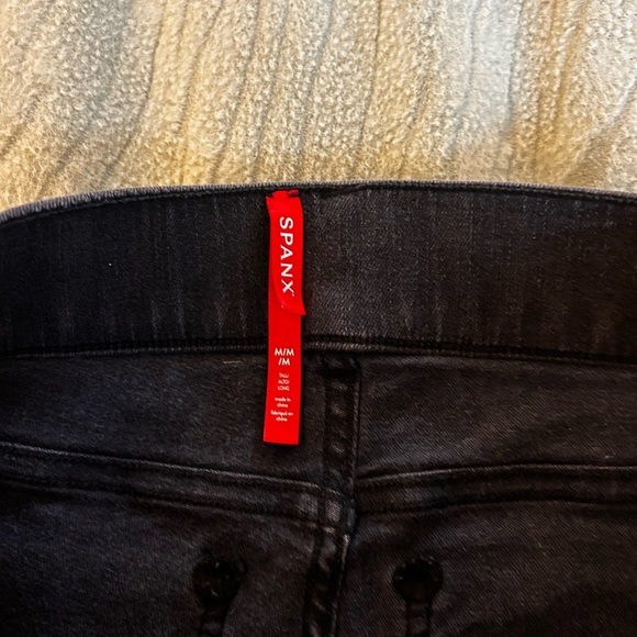 Spanx Black cropped Jeans size medium - Picture 4 of 9